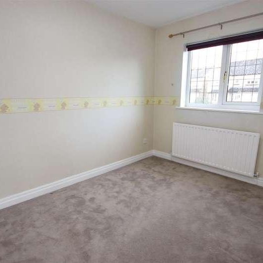 Heathmoor Close, Idle, Bradford, BD10 - Photo 1