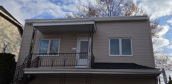 4 1/2 Rénové Laval-des-rapides - Photo 2