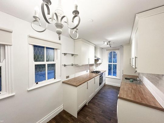 3 bedroom apartment to rent - Photo 1