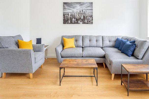 4 bedroom house to rent - Photo 1