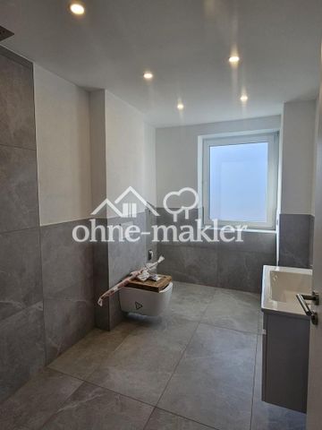 ** Wohnen wie im Urlaub! Elegantes Dachgeschoss mit Sonnenlichtgarantie** - Photo 4