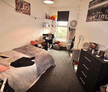 4 Bed - 5B Chestnut Avenue, Hyde Park, Leeds - LS6 1AZ - Student - Photo 1