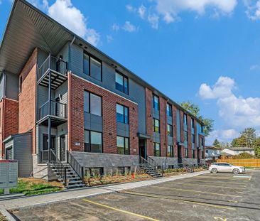 For Lease - 251 Castor Street Unit# 8, Russell, Ontario - Photo 1