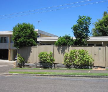 Unit 4/697 Logan Road, Greenslopes. - Photo 4