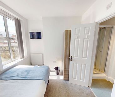 Folly Lane Room 5 - Photo 6