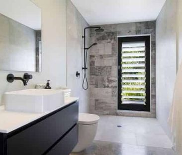 Rural Black Beauty - Photo 3