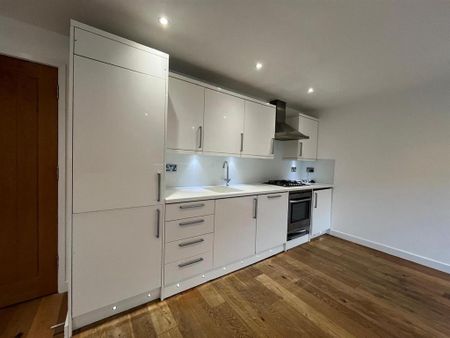 2 bedroom apartment to rent - Photo 5