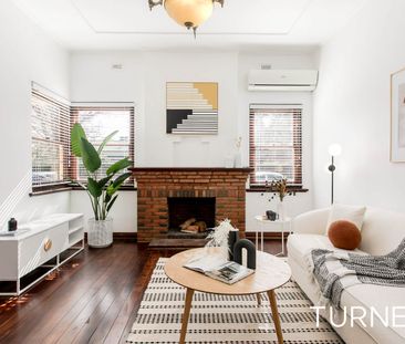 Beautifully renovated 2 bedroom home - Photo 1