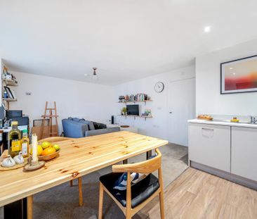 1 bedroom flat to rent - Photo 4