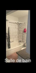 Cession de bail – Grand 4½ rénové – Les Tours Chapdelaine G1V 4G8| Tout inclus | Sainte-Foy - Photo 4