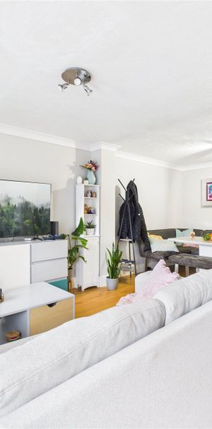 Malvern Road, Farnborough Malvern Road, Farnborough - Photo 1