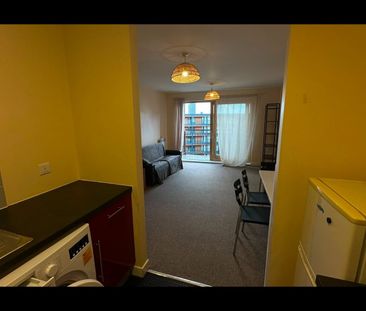 1 Bed Flat, Cam Road, E15 - Photo 3