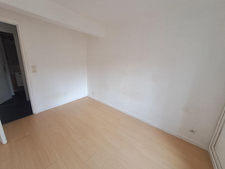 : Appartement 57.82 m² à CHAZELLES SUR LYON - Photo 4