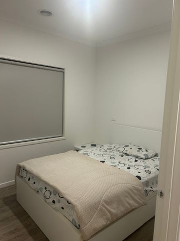 Point Cook - Photo 3