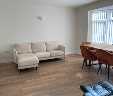 3 bedroom detached bungalow to rent - Photo 2