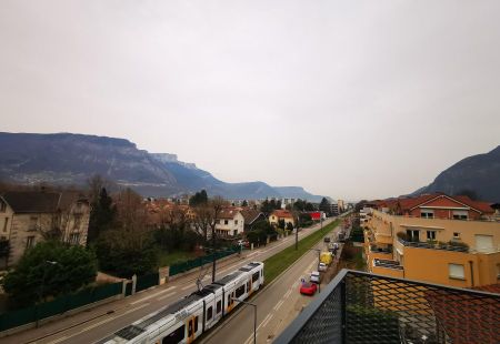 Appartement T5 à ST MARTIN LE VINOUX - Photo 4