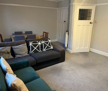 Room in a Shared Flat, Broadlands Mansions, SW16 - Photo 1