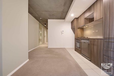 410/17 Singers Lane, Melbourne VIC 3000 - Apartment For Rent | Domain - Photo 2