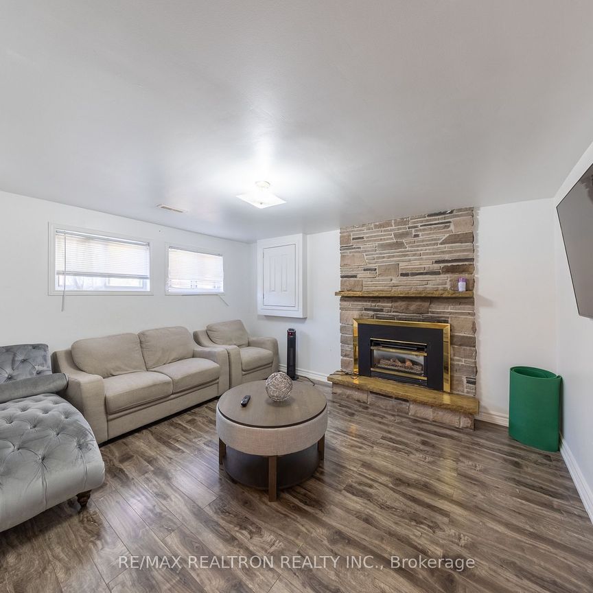 For Lease - 105 White Heather Boulevard Unit# Bsmnt, Toronto, Ontario - Photo 1