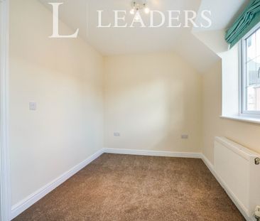 2 bedroom town house to rent Alan Turing Road, Loughborough - Photo 2