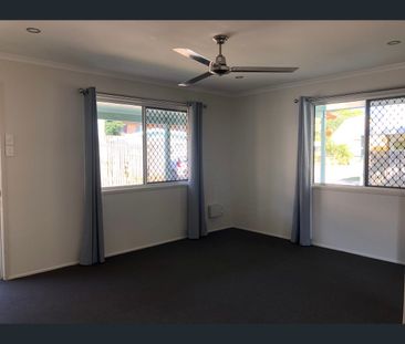 2/7 Holland Street, West Mackay, Qld 4740 - Photo 1
