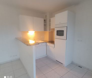 Location Appartement 2 pièces 38m² LES SABLES D OLONNE 85100 - Photo 4