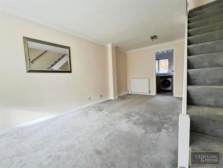 Warrington Square, Billericay, Essex - Photo 2