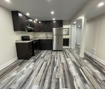 For Lease - 21 Exhibition Crescent, Brampton, Ontario - Photo 2