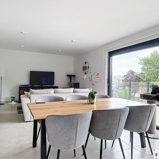 Appartement te huur in Andenne voor € 895 met 2 slaapkamers - Photo 1