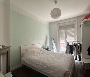 Location Appartement 2 pièces 54m² LA MADELEINE 59110 - Photo 3