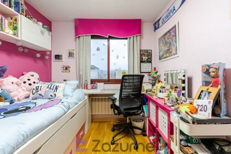 Piso de alquiler en C. Zunzunegui, Villalba Estación - Photo 3