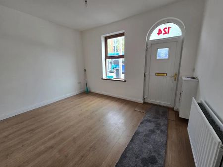 3 bedroom terraced house to rent - Photo 3