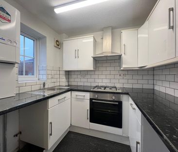 3 bedroom apartment to rent - Photo 5