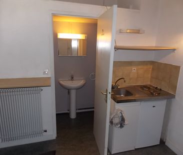 Location Appartement 1 pièce 10m² TOURS 37000 - Photo 2