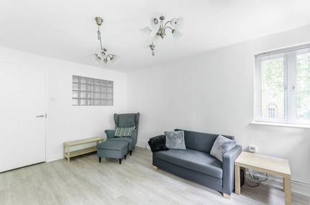 1 bedroom flat to rent - Photo 2