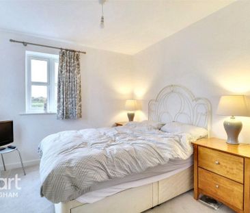 4 bedroom detached house to rent - Photo 5