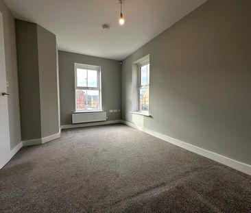 25, Bolton Court, Leeds, West Yorkshire, LS14 6NB - Photo 2