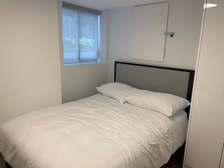 For Lease - 6 Edgewood Gardens Unit# B, Toronto, Ontario - Photo 3