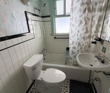 For Lease - 44 St Hubert Avenue Unit# Upper, Toronto, Ontario - Photo 4