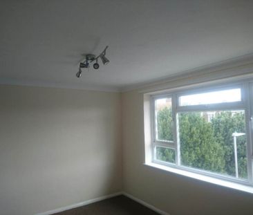 Belle Vue Road, Eastbourne - Photo 1