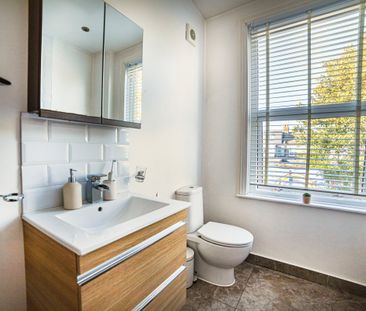 Rosebery Avenue, London - Photo 2