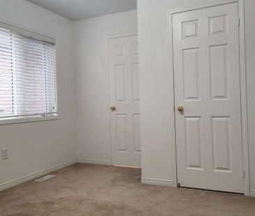 Four bedroom home for.rent in Ajax - Photo 4