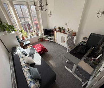 2 bedroom maisonette to rent - Photo 3