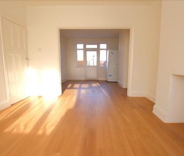3 bedroom terraced house to rent - Photo 3
