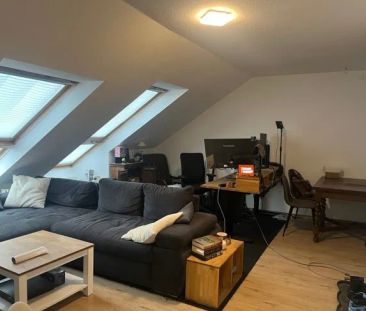 Gemütliche 2,5 Zimme-Wohnung mit Garage -ohne Balkon- in 47226 Duis... - Photo 1