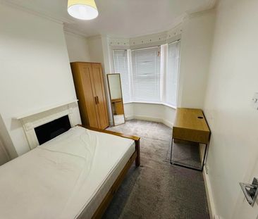 Room in a Shared House, Liverpool Road, RG1 - Photo 3