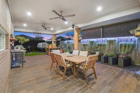 Spacious Family Single Level - Photo 3