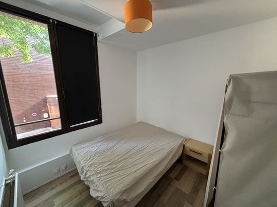 APPARTEMENT T2 MEUBLÉ FACE A LA FACULTÉ DE ST LEU (chauffage compris ) - Photo 1