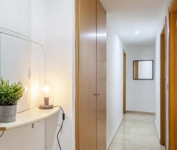 3-bedroom apartment for rent in Patraix, Valencia. - Photo 1