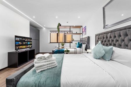 Studio Flat, Woodstock Road, NW11 - Photo 4